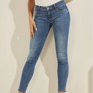 GUESS Power Skinny Jeans
